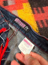 Load image into Gallery viewer, Vintage Y2K Bubblegum Jeans (11/12, 27x30)
