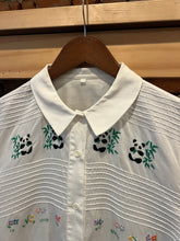 Load image into Gallery viewer, Vintage Women’s Panda Bear Button Up Shirt (See Measurements)