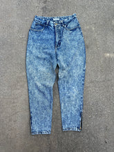 Load image into Gallery viewer, Vintage Women’s Acid Wash Guess Jeans (28x27)