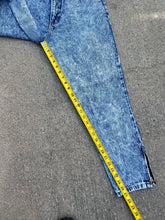 Load image into Gallery viewer, Vintage Women’s Acid Wash Guess Jeans (28x27)
