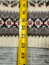 Load image into Gallery viewer, Vintage Alps Knit Button Up Sweater (WM)
