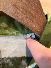 Load image into Gallery viewer, True Vintage 70s Womens Zip Up Shirt (Womens 18)
