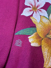 Load image into Gallery viewer, Vintage 1994 Birds in Flowers Crewneck (XL)
