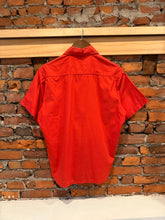Load image into Gallery viewer, True Vintage Grants Menswear Red Loop Collar Button Up Shirt (M)
