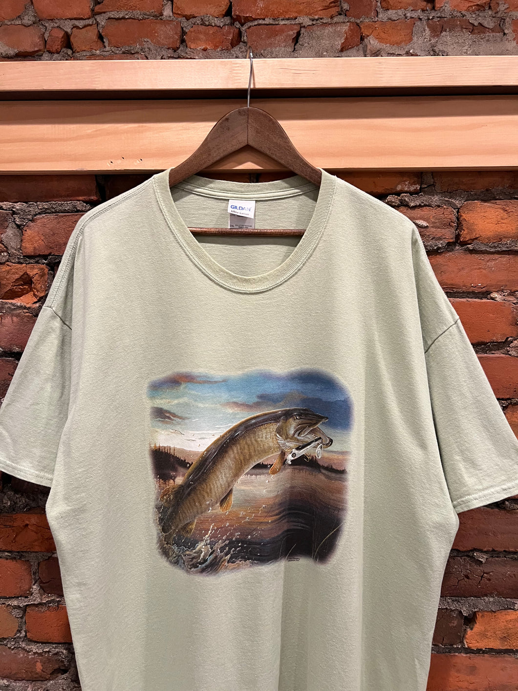 2000s Fish Tee (2XL)