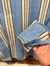Load image into Gallery viewer, True Vintage Distressed Striped Loop Collar Button Up Shirt (M)
