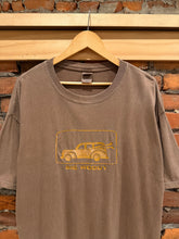 Load image into Gallery viewer, 2000s Big Woody Car Shirt (2XL)

