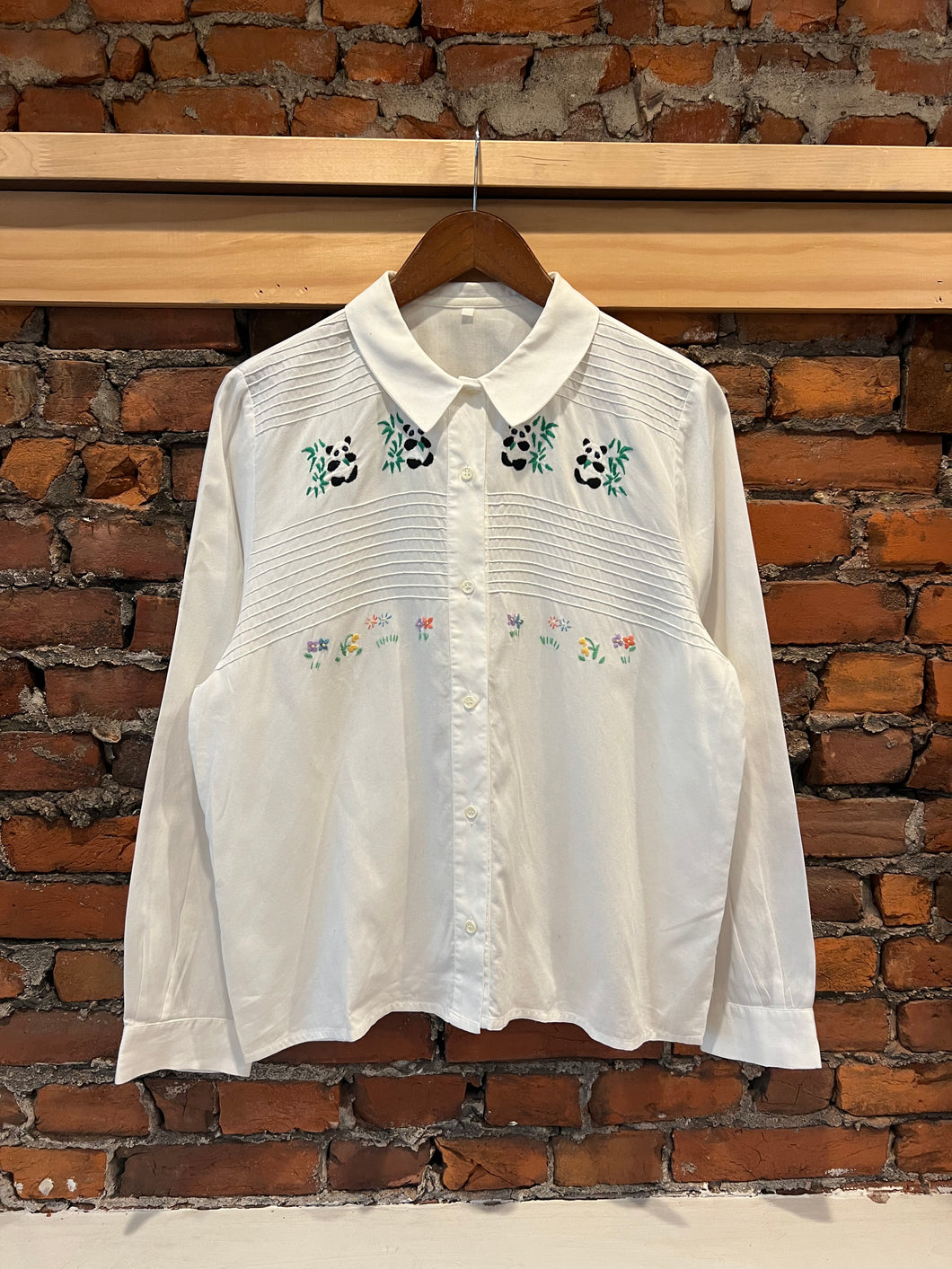 Vintage Women’s Panda Bear Button Up Shirt (See Measurements)