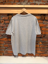 Load image into Gallery viewer, 2000s Philadelphia Phillies Shirt (XL)
