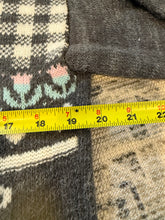 Load image into Gallery viewer, Vintage Spring Bunny and Duck Sweater (WL)
