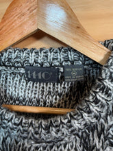 Load image into Gallery viewer, Vintage 1440 Knit Sweater (M)
