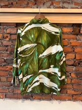 Load image into Gallery viewer, True Vintage 70s Womens Zip Up Shirt (Womens 18)
