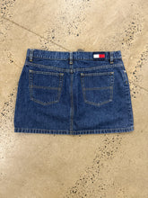 Load image into Gallery viewer, Vintage Tommy Hilfiger Denim Shirt (34)
