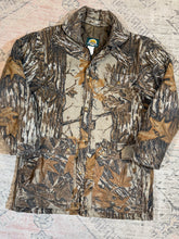 Load image into Gallery viewer, Cabelas Quilted Interior Camo Jacket (L)
