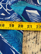 Load image into Gallery viewer, True Vintage 70s Blue Floral Button Up Shirt (WM)
