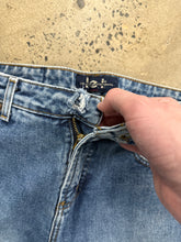 Load image into Gallery viewer, Vintage Women’s LEI Flare Jeans (32x32)
