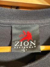 Load image into Gallery viewer, 2000s Johnny Cash Shirt (L)
