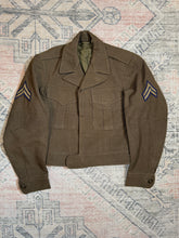 Load image into Gallery viewer, Vintage Wool Military Jacket (32R See Measurements)

