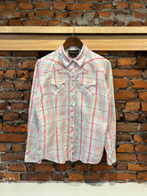 Load image into Gallery viewer, Women’s Ariat Pearl Snap Shirt (WL)
