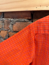 Load image into Gallery viewer, True Vintage Red Striped Loop Collar Button Up Shirt (M)
